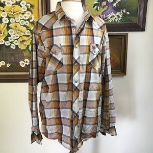 Wrangler pearl snap shirt